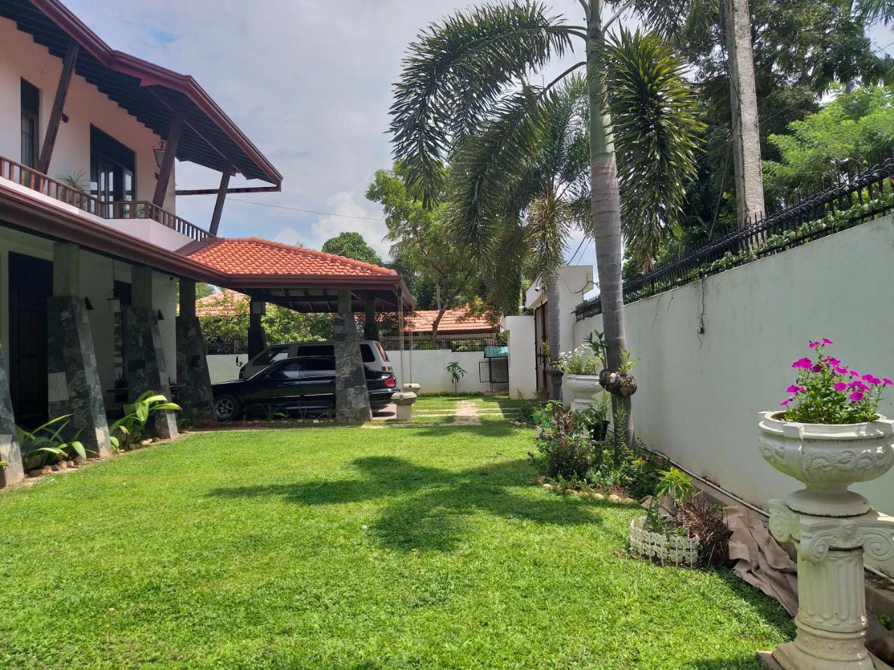 Cosy Nest Home Stay Negombo Zewnętrze zdjęcie